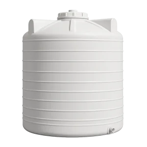 White 3000 gallon water tank